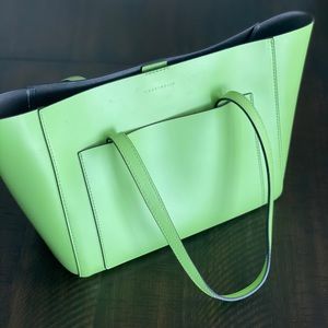 Brand NEW women’s leather purse